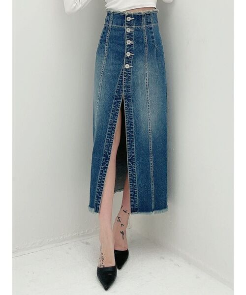 GYDA（ジェイダ）の「フロントスリットデニムロングスカートライクショーパン（デニムスカート・レディース・ライトブルー/ブルー・SMALL/MEDIUM）」の5枚目の写真