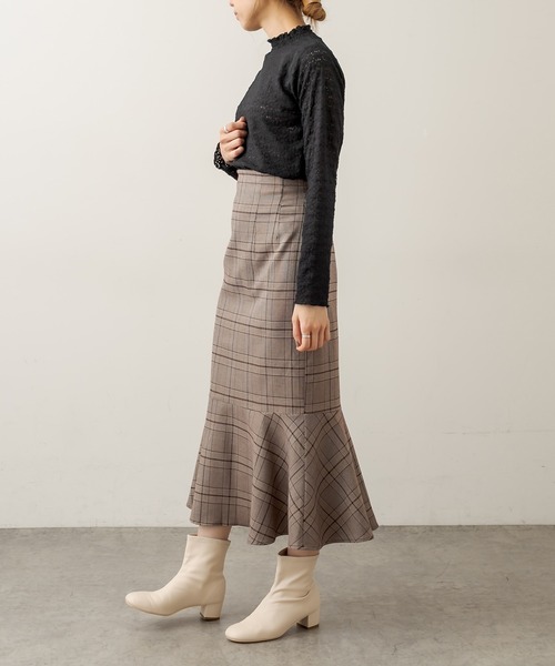 OLIVE des OLIVE（オリーブデオリーブ）の「メロウハイネックプルオーバー（Tシャツ/カットソー・レディース・ブラック/オフホワイト/ブルー/スミクロ・FREE）」の21枚目の写真