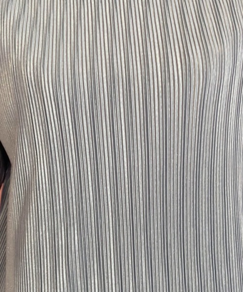 OLIVE des OLIVE（オリーブデオリーブ）の「メロウハイネックプルオーバー（Tシャツ/カットソー・レディース・ブラック/オフホワイト/ブルー/スミクロ・FREE）」の15枚目の写真