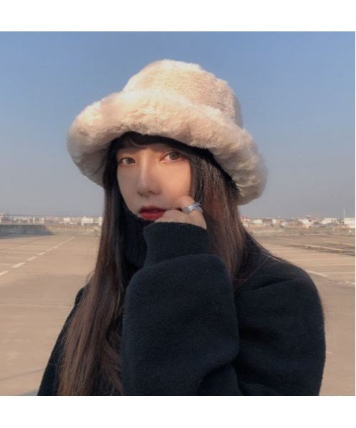 MAISON BREEZE(メゾンブリーズ)の「【MAISON BREEZE】フェイクファーバケットハット SCCH44(ハット・レディース・ホワイト/ブラック/ベージュ・FREE)」の6枚目の写真