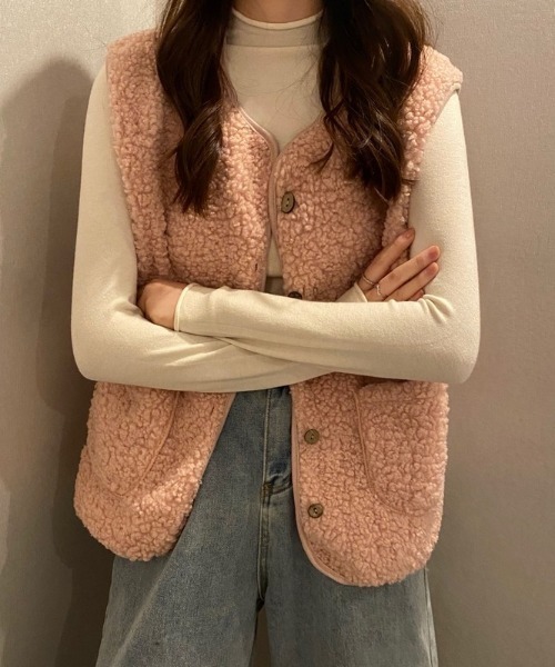 by muni:r（バイ ムニール）の「ラブリーボアベスト（テーラードジャケット・レディース・ホワイト/ベージュ/ブラウン/ピンク/クリーム・FREE）」の6枚目の写真