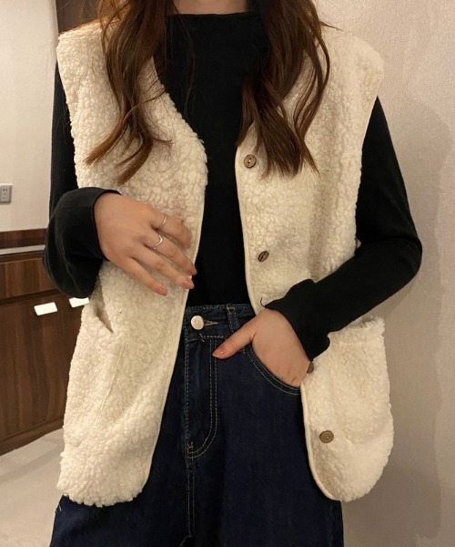 by muni:r（バイ ムニール）の「ラブリーボアベスト（テーラードジャケット・レディース・ホワイト/ベージュ/ブラウン/ピンク/クリーム・FREE）」の13枚目の写真