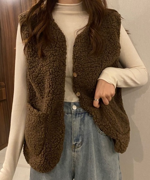 by muni:r（バイ ムニール）の「ラブリーボアベスト（テーラードジャケット・レディース・ホワイト/ベージュ/ブラウン/ピンク/クリーム・FREE）」の7枚目の写真