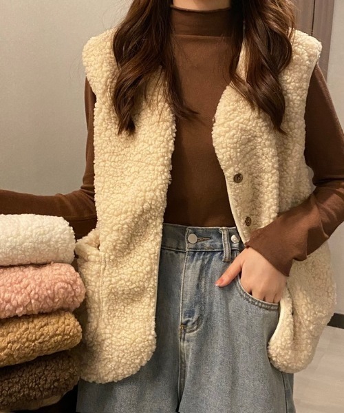 by muni:r（バイ ムニール）の「ラブリーボアベスト（テーラードジャケット・レディース・ホワイト/ベージュ/ブラウン/ピンク/クリーム・FREE）」の20枚目の写真