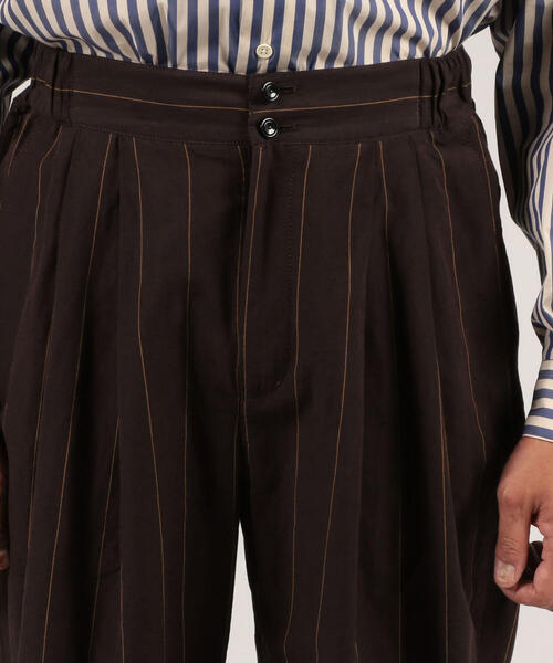 TOMORROWLAND （トゥモローランド）の「リネンコットン ストライプ 2プリーツパンツ（その他パンツ・メンズ・ブラック系その他・S/M/XS）」の10枚目の写真