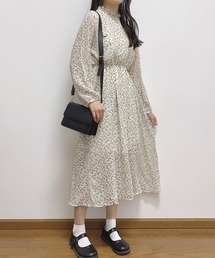 花柄ワンピース