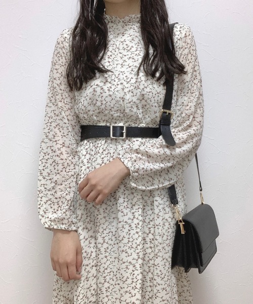 Cham.（チャム）の「花柄ワンピース（ワンピース・レディース・ベージュ・FREE）」の6枚目の写真