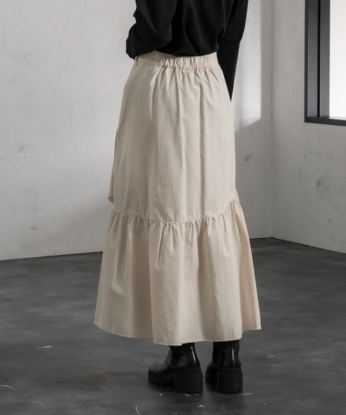 Ezick（エジック）の「イレギュラーティアードスカート（スカート・レディース・ホワイト/ブラック/オリーブ・FREE）」の6枚目の写真