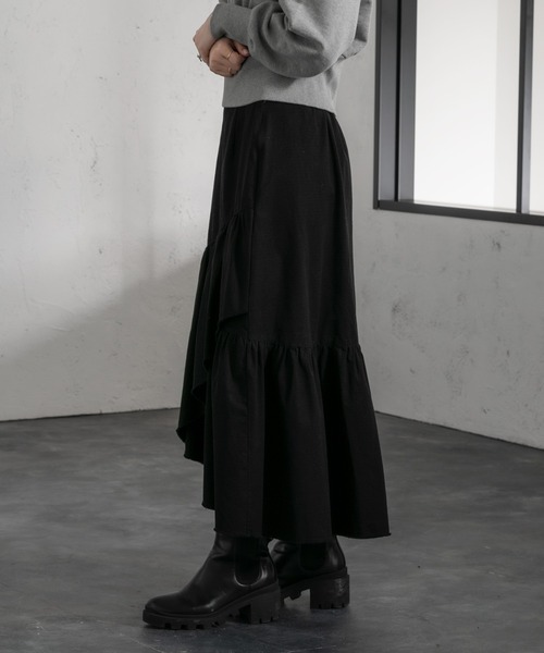 Ezick（エジック）の「イレギュラーティアードスカート（スカート・レディース・ホワイト/ブラック/オリーブ・FREE）」の4枚目の写真