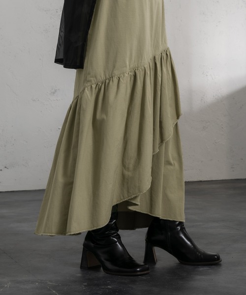 Ezick（エジック）の「イレギュラーティアードスカート（スカート・レディース・ホワイト/ブラック/オリーブ・FREE）」の10枚目の写真