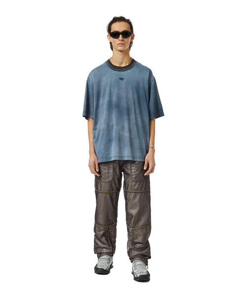 DIESEL（ディーゼル）の「メンズ Tシャツ リラックスフィット（Tシャツ/カットソー・メンズ・ホワイト/ネイビー・XX-LARGE/MEDIUM/X-SMALL/X-LARGE/LARGE/SMALL）」の11枚目の写真