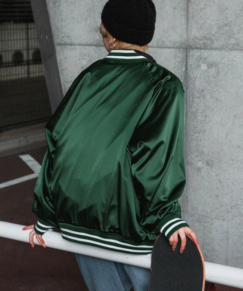 kutir（クティール）の「ラインリブサテンスタジャン（スタジャン・レディース・ブラック/ネイビー/レッド/グリーン・FREE）」の11枚目の写真