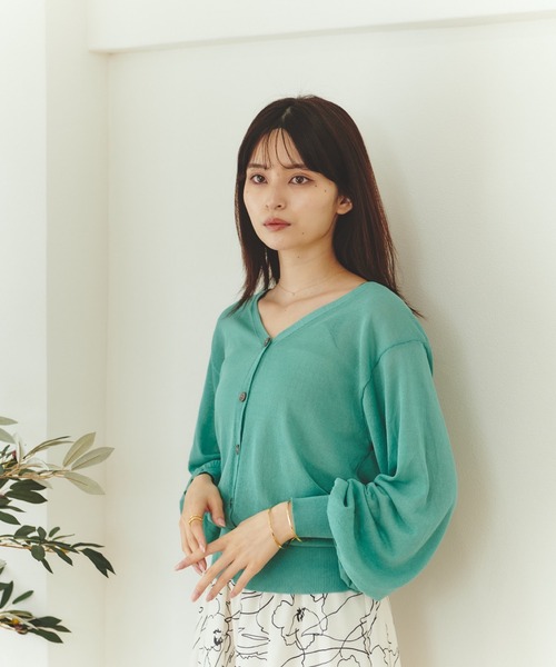 Lamoa（ラモア）の「Lamoa/パフスリーブ Vネック シアーカーディガン（カーディガン/ボレロ・レディース・ブラック/グリーン/グレー・FREE）」の4枚目の写真