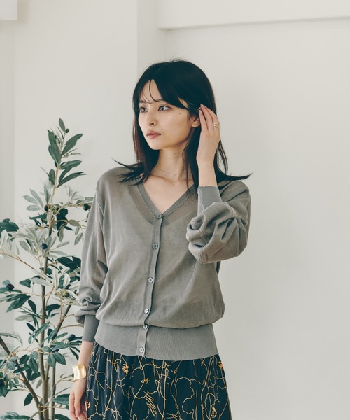 Lamoa（ラモア）の「Lamoa/パフスリーブ Vネック シアーカーディガン（カーディガン/ボレロ・レディース・ブラック/グリーン/グレー・FREE）」の10枚目の写真