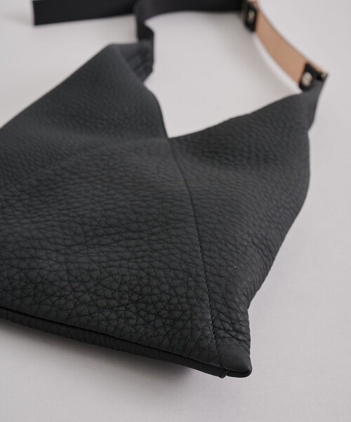 CITY TOKYO（シティトウキョウ）の「W TRIANGLE TOTE S（トートバッグ・レディース・ブラック/グリーン/オレンジ/ホワイト・FREE）」の8枚目の写真