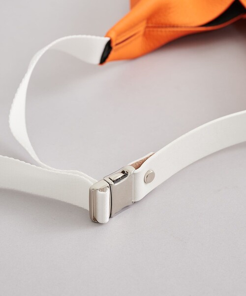 CITY TOKYO（シティトウキョウ）の「W TRIANGLE TOTE S（トートバッグ・レディース・ブラック/グリーン/オレンジ/ホワイト・FREE）」の12枚目の写真