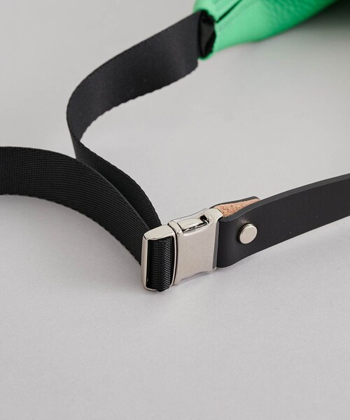 CITY TOKYO（シティトウキョウ）の「W TRIANGLE TOTE S（トートバッグ・レディース・ブラック/グリーン/オレンジ/ホワイト・FREE）」の15枚目の写真