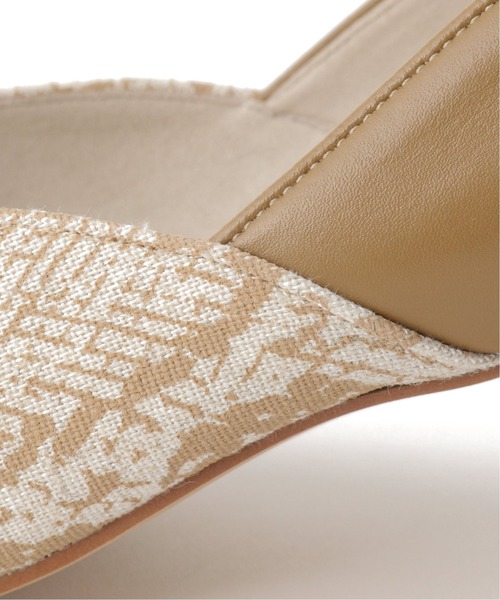 LE TALON（ルタロン）の「5.5cmシリンダーヒールパンプス（パンプス・レディース・アイボリー/ブラック×ブラック/キャメル・22.5cm/23cm/24cm/23.5cm/24.5cm/25cm/22cm）」の7枚目の写真