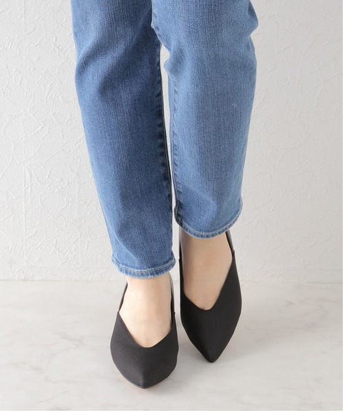 LE TALON（ルタロン）の「5.5cmシリンダーヒールパンプス（パンプス・レディース・アイボリー/ブラック×ブラック/キャメル・22.5cm/23cm/24cm/23.5cm/24.5cm/25cm/22cm）」の9枚目の写真