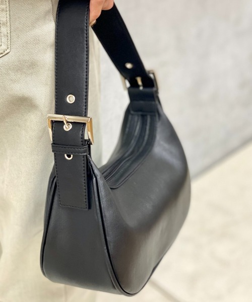 CIAOPANIC(チャオパニック)の「ワンハンドルバッグ(ショルダーバッグ・レディース・ブラック/アイボリー・FREE)」の3枚目の写真