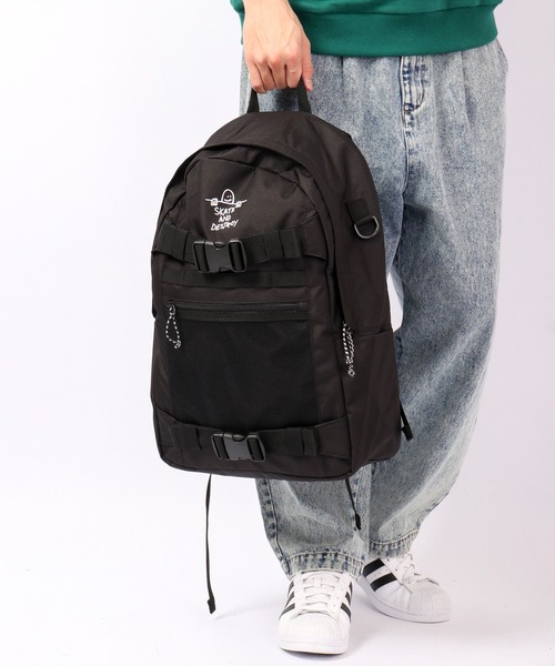 THRASHER(スラッシャー)の「THRASHER リュック バックパック(バックパック/リュック・メンズ・ブラック×グレー/ブラック×ホワイト/ブラック×パープル/ブラック×グリーン・FREE)」の2枚目の写真