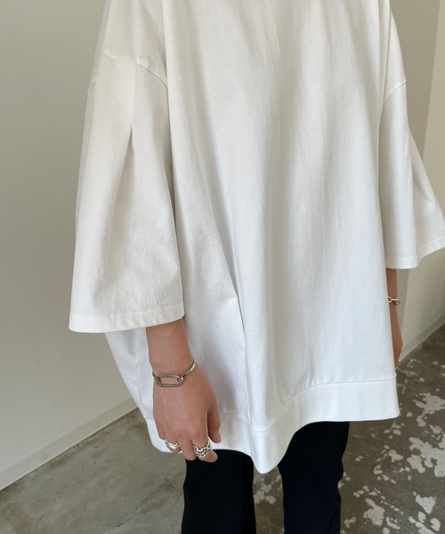 y/m by MIHO（イムバイミホ）の「ビッグシルエットTシャツ（Tシャツ/カットソー・レディース・ブラック/ホワイト・FREE）」の9枚目の写真