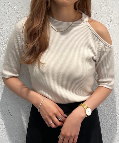 apres jour mignon(アプレジュールミニョン)の「デザインリブトップス【ZOZOTOWN限定アイテム】(Tシャツ/カットソー・レディース・ブラック/グリーン/アイボリー・フリー/X-LARGE)」の5枚目の写真