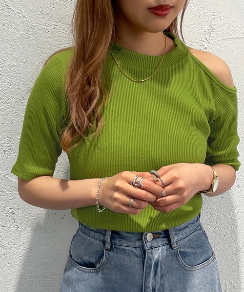 apres jour mignon(アプレジュールミニョン)の「デザインリブトップス【ZOZOTOWN限定アイテム】(Tシャツ/カットソー・レディース・ブラック/グリーン/アイボリー・フリー/X-LARGE)」の17枚目の写真