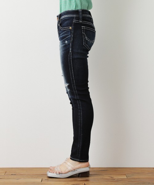 RODEO CROWNS WIDE BOWL（ロデオクラウンズワイドボウル）の「ADDICTIVE JF クラッシュTYPE2スキニー L（デニムパンツ・レディース・ライトブルー/ダークブルー・24inch/25inch/26inch/27inch/23inch）」の6枚目の写真