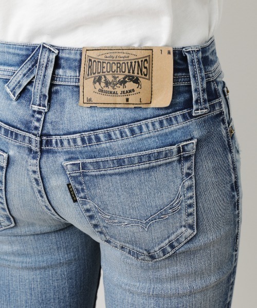 RODEO CROWNS WIDE BOWL（ロデオクラウンズワイドボウル）の「ADDICTIVE JF クラッシュTYPE2スキニー L（デニムパンツ・レディース・ライトブルー/ダークブルー・24inch/25inch/26inch/27inch/23inch）」の12枚目の写真