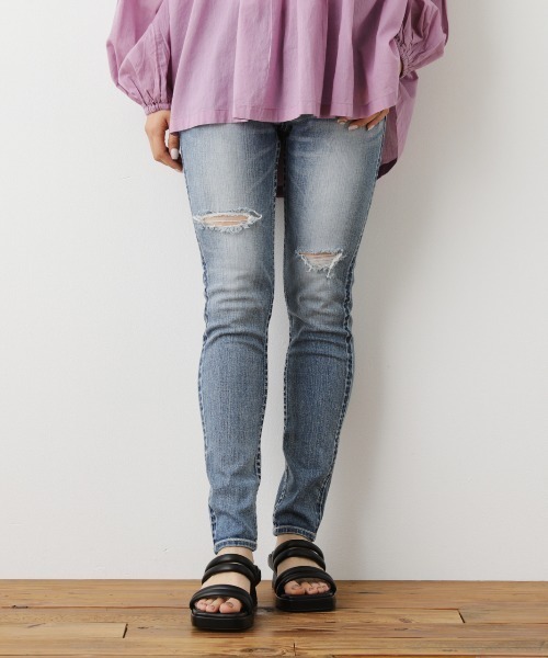 RODEO CROWNS WIDE BOWL（ロデオクラウンズワイドボウル）の「ADDICTIVE JF クラッシュTYPE2スキニー L（デニムパンツ・レディース・ライトブルー/ダークブルー・24inch/25inch/26inch/27inch/23inch）」の20枚目の写真