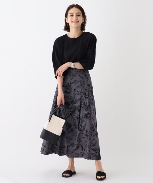 OPAQUE.CLIP（オペークドットクリップ）の「◆ボタニカルプリント フレアスカート（スカート・レディース・チャコール/ベージュ系その他3・40/38/36）」の7枚目の写真