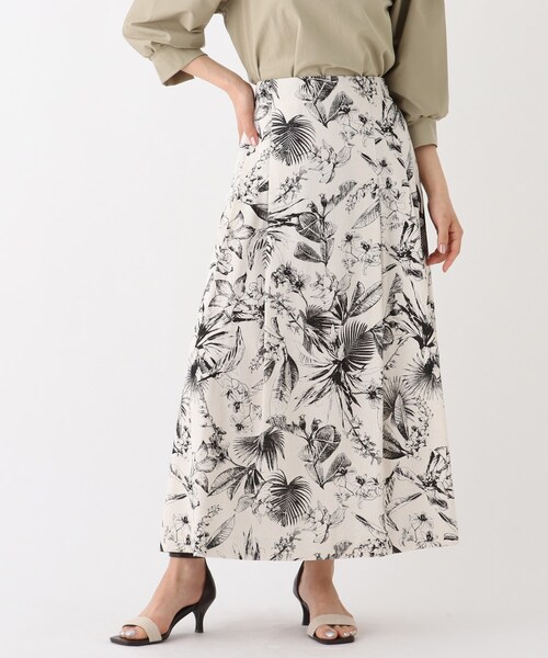 OPAQUE.CLIP（オペークドットクリップ）の「◆ボタニカルプリント フレアスカート（スカート・レディース・チャコール/ベージュ系その他3・40/38/36）」の15枚目の写真