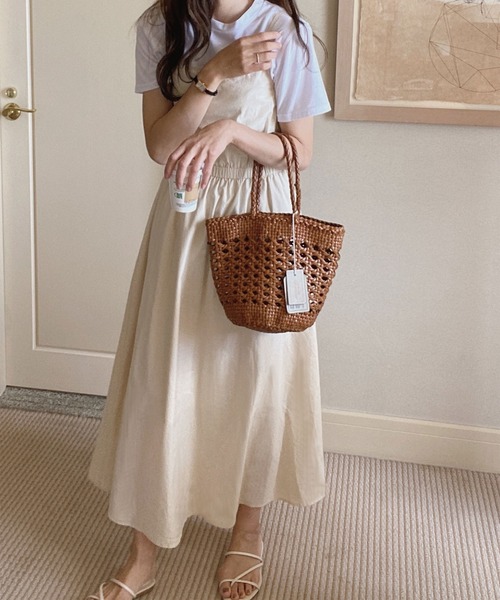 LAUIR（ラウアー）の「フレアキャミマキシ丈ワンピース（ワンピース・レディース・ブラック/ブラウン/アイボリー/カーキ/マスタード・MEDIUM/LARGE/X-LARGE/SMALL）」の8枚目の写真