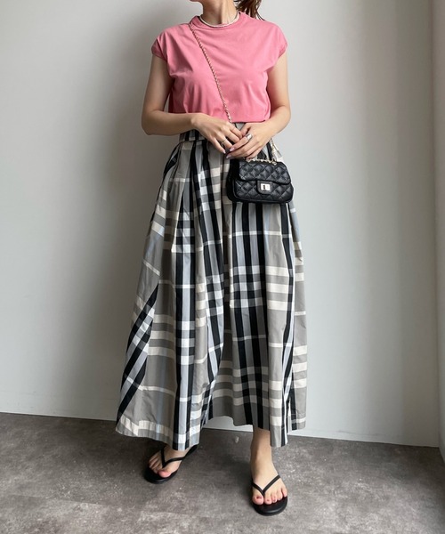 DouDou(ドゥドゥ)の「ラウンドネックTEE(Tシャツ/カットソー・レディース・ブラック/オフホワイト/ピンク/その他/グレイッシュベージュ・FREE)」の15枚目の写真