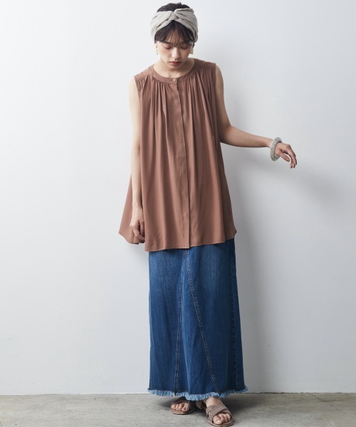 CHIC STYLE(シックスタイル)の「大きいサイズ ギャザーノースリーブブラウス シックスタイル(シャツ/ブラウス・レディース・ブラウン/ブルー・L/LL/4L/3L/5L)」の10枚目の写真