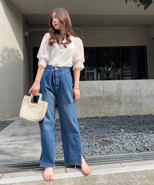 one after another NICE CLAUP(ワンアフターアナザーナイスクラップ)の「1枚で華やかインナーSETレースブラウス(シャツ/ブラウス・レディース・ベージュ/オフホワイト/サックスブルー・FREE)」の4枚目の写真