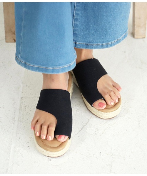 anap mimpi（アナップミンピ）の「キャンバス地ジュートトングサンダル（サンダル・レディース・ブラック/アイボリー・LL/S/M/L）」の4枚目の写真