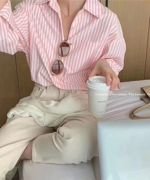 Doula Doula(ドゥーラドゥーラ)の「オーバーサイズストライプシャツ(シャツ/ブラウス・レディース・ブラック/ピンク/ブルー/オレンジ・FREE)」の1枚目の写真
