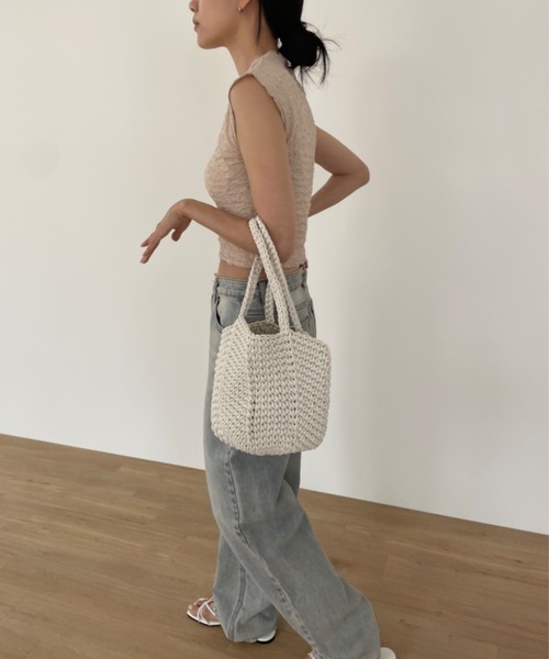 Didot.showroom(ディドット ショールーム)の「バケツ編みトートバッグ(ショルダーバッグ・レディース・ホワイト/ブラック/ベージュ/グリーン・FREE)」の7枚目の写真