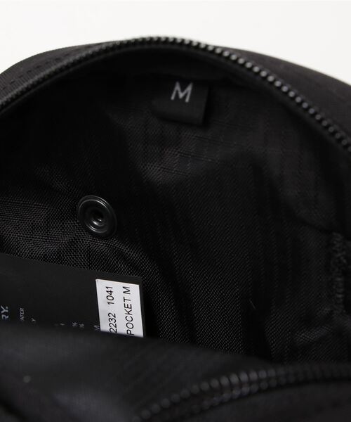 GREGORY（グレゴリー）の「【GREGORY/グレゴリー】クイックポケットM ブラック（ショルダーバッグ・メンズ・その他1/ターコイズブルー/ブラック/オリーブ/その他2/ベージュ系その他/レオパード/ブラック系その他/ブルー・FREE）」の12枚目の写真