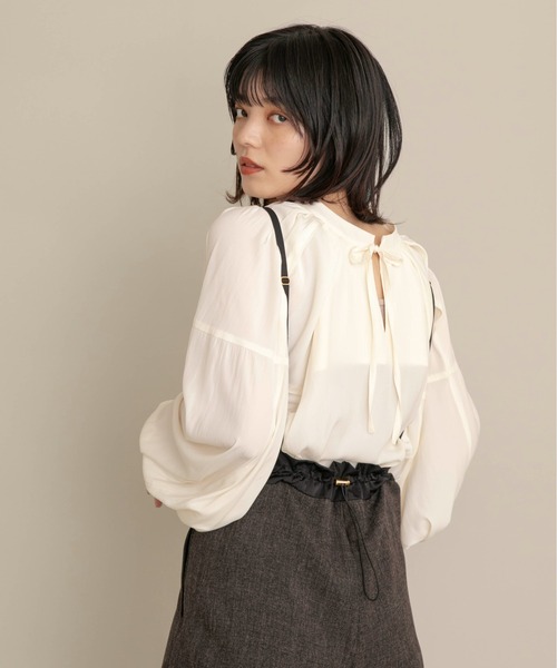 Eimee Law（エイミーロウ）の「タックスリーブボリューム