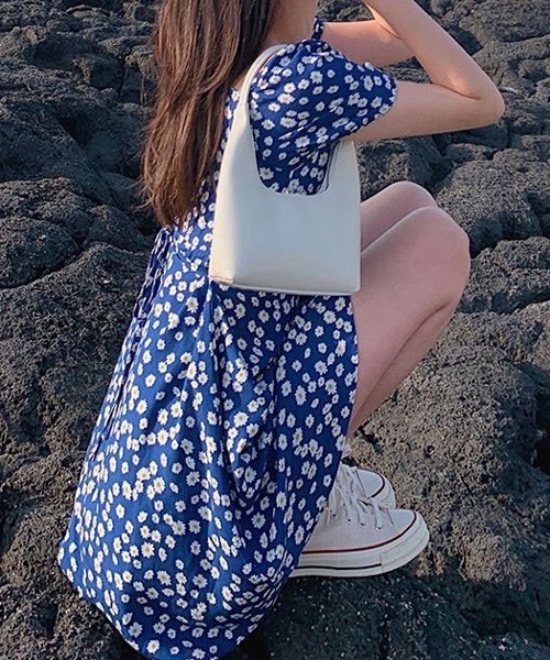 HALEY PESCA（ヘーリーペスカ）の「HALEY PESCA/スクエア コンパクトハンドバッグ（ハンドバッグ・レディース・ホワイト/ブラック/ブルー/ピンク/レッド・FREE）」の7枚目の写真