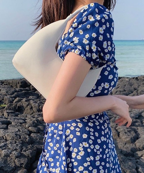 HALEY PESCA（ヘーリーペスカ）の「HALEY PESCA/スクエア コンパクトハンドバッグ（ハンドバッグ・レディース・ホワイト/ブラック/ブルー/ピンク/レッド・FREE）」の9枚目の写真