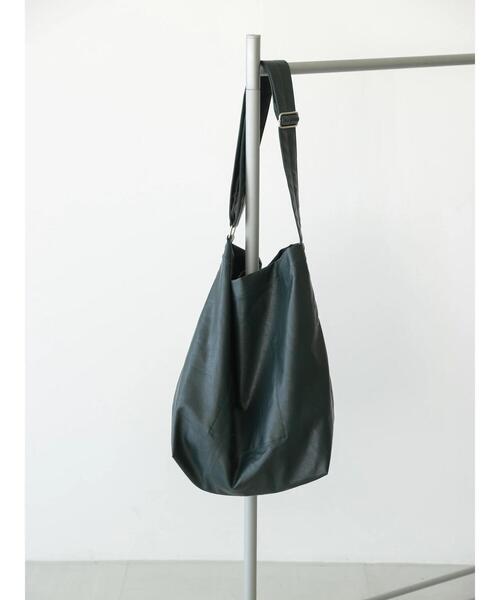 koe（コエ）の「フェイクレザーワンショルダーバッグ＊（ショルダーバッグ・レディース・ブラック/ダークグリーン/シルバー・FREE）」の22枚目の写真