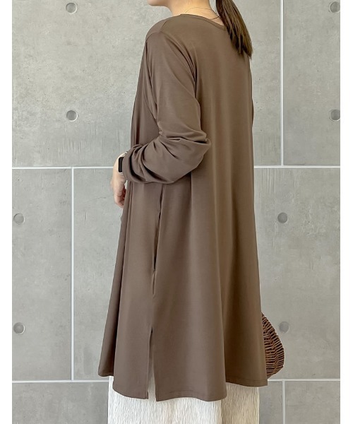 Re:EDIT（リエディ）の「[シリーズ累計7万枚HIT][UVカット][接触冷感][洗濯機で洗える][大きいサイズ有]2丈から選べるロングカーディガン（カーディガン/ボレロ・レディース・ブラック/モカ/ブラック系その他/ブラウン系その他/ベージュ系その他/ライトベージュ/ブラウン/テラコッタ/ブラウン系その他2/オレンジ系その他・MEDIUM/LARGE/X-LARGE）」の22枚目の写真