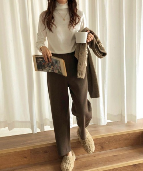 CLEA（クレア）の「コーデュロイテーパードイージーパンツ（その他パンツ・レディース・アイボリー/ブラック/ブラウン・FREE）」の7枚目の写真