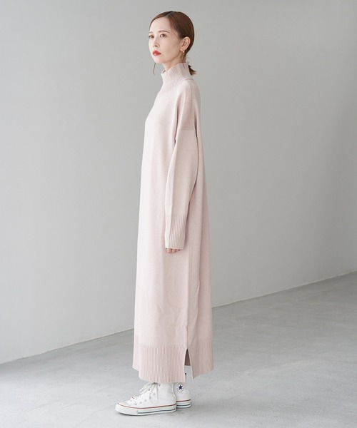 ROPE' PICNIC(ロペピクニック)の「【WEB限定】バックボタンリラックスニットワンピース(ワンピース・レディース・ブラック/ブラウン/ピンク系その他2・38)」の4枚目の写真