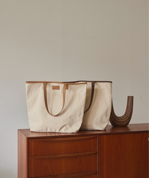 moi tytto（モイテュット）の「レザーロゴトートバッグ（トートバッグ・レディース・ベージュ/ブラウン・FREE）」の7枚目の写真