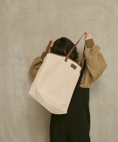 moi tytto（モイテュット）の「レザーロゴトートバッグ（トートバッグ・レディース・ベージュ/ブラウン・FREE）」の9枚目の写真